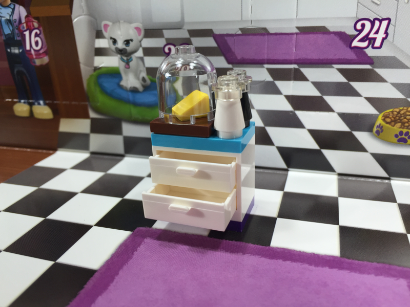 Illustration for article titled Review: Lego Friends, City, Star Wars advent calendars--day 13